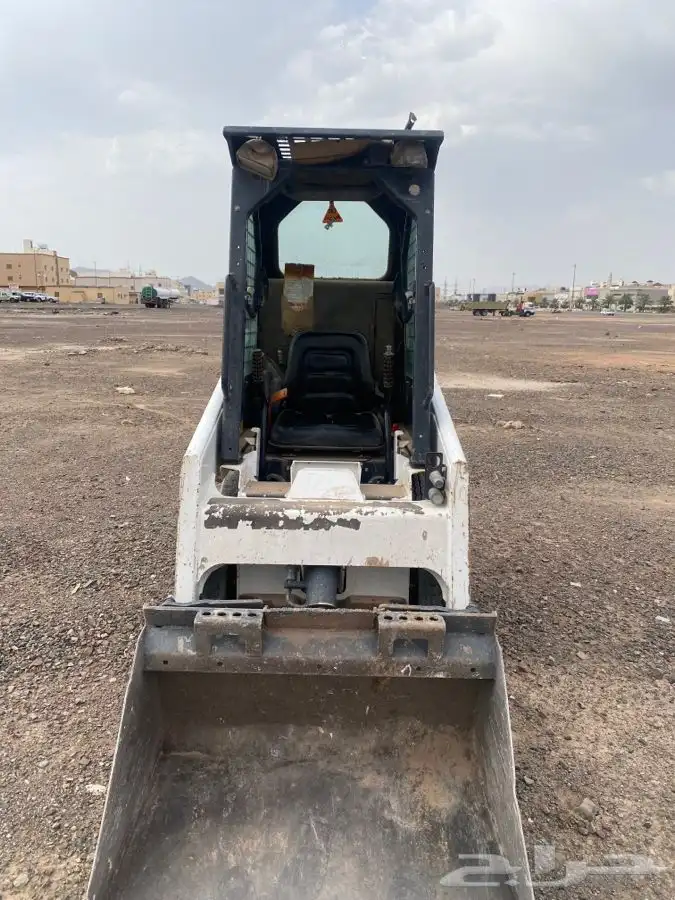 بوب كات عرض واحد متر صغير لايجار فقط وليس للبيع 0