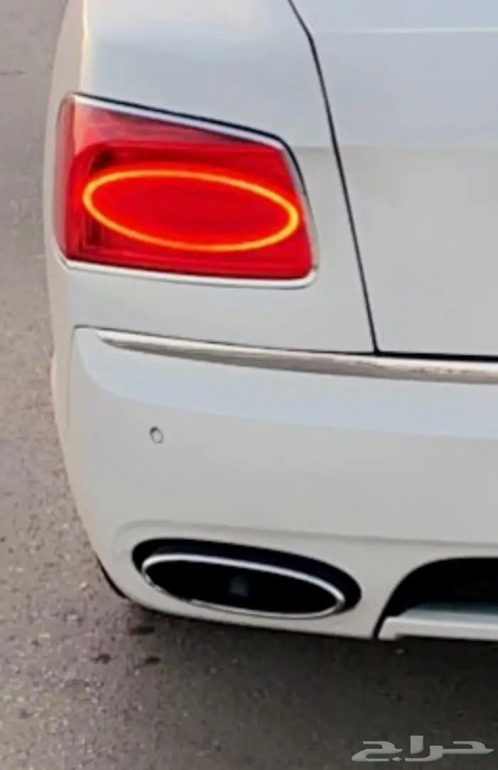 مخرج شكمان بنتلي يسار وايطار شمعة 0