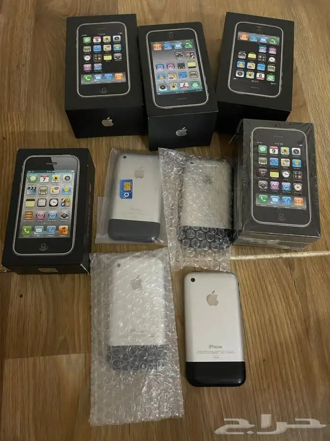 ايفونات الاصدار الاول واثاني والثالث 0