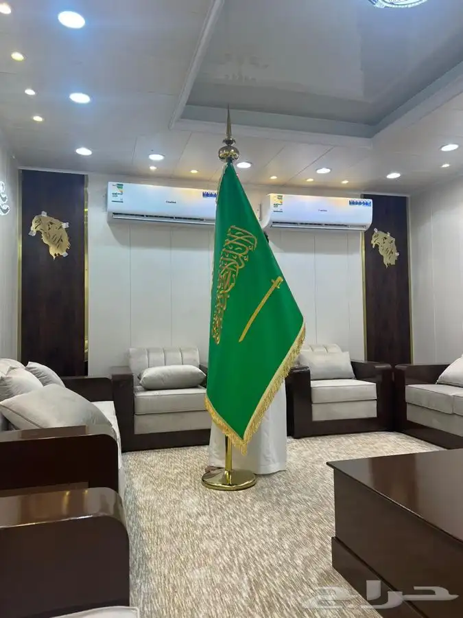 اعلام رسميةللمجالس والمكاتب والموتمرات بسعر الجمله مع توصيل 12