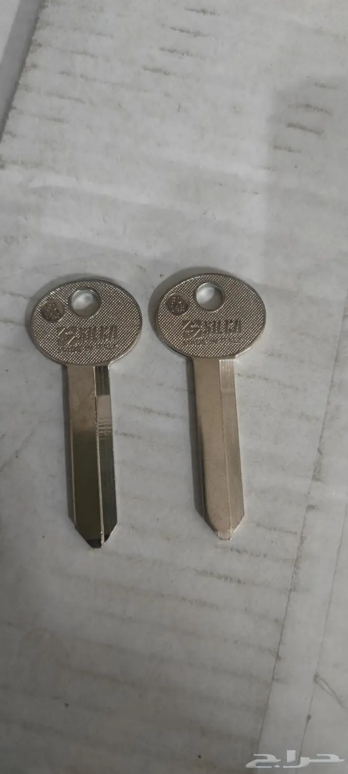 مفاتيح فورد قديمة بدون شريحة 0