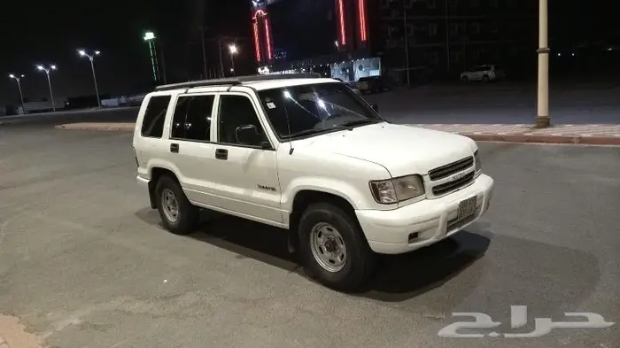 ايسوزو ترويبر 2003 ديذل . 0