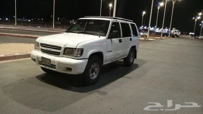 ايسوزو ترويبر 2003 ديذل . 1