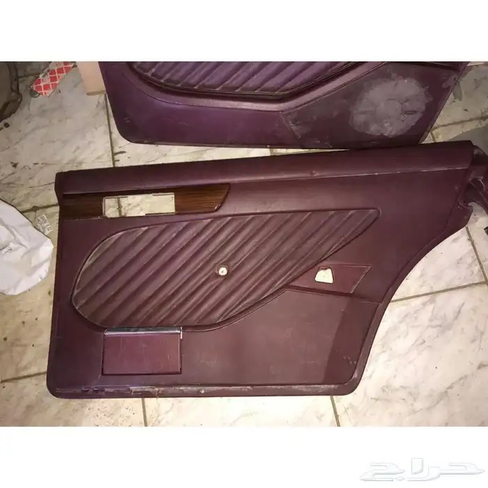 للبيع بطاين باب W126 560 لون عنابي نظيف مستورد 2