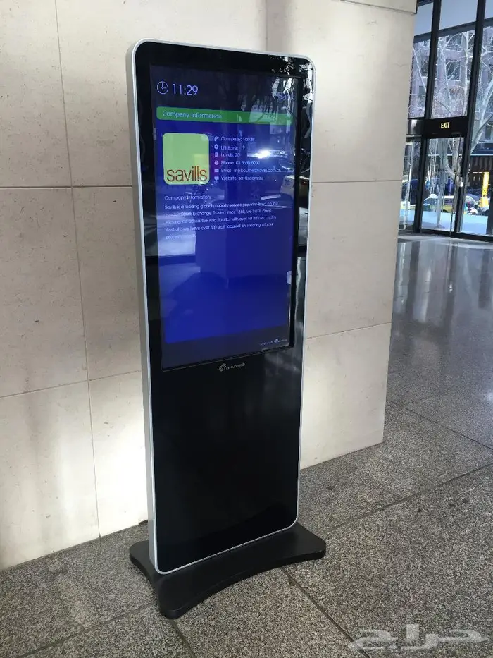 شاشات طوليه لعرض الاعلانات والمنتجات والعروض 11