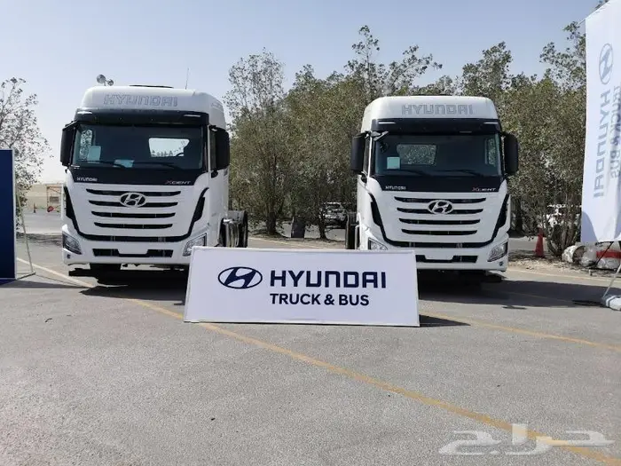 شاحنات روس تريلا 4x2 جديد HYUNDAI 1