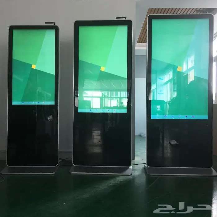 شاشات طوليه لعرض الاعلانات والمنتجات والعروض 9