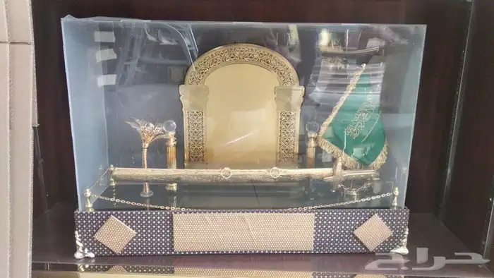 سيوف ومجسمات هدايا 10