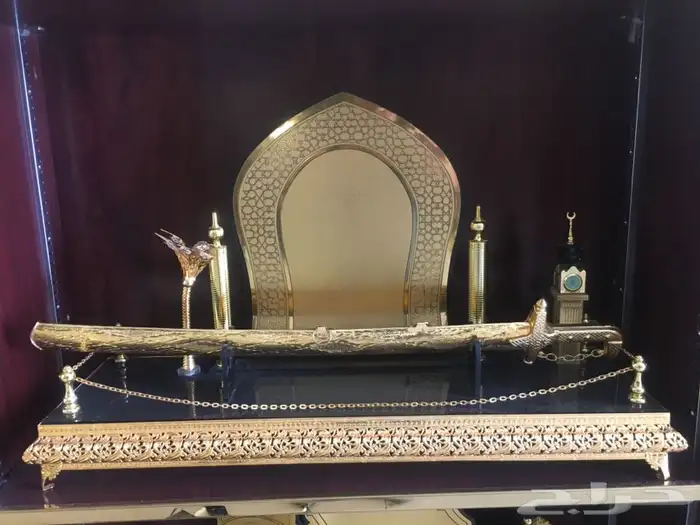 سيوف ومجسمات هدايا 4
