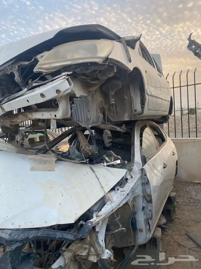 يتوفر لدينا جميع قطع غيار مستوبيشي لانسر 0