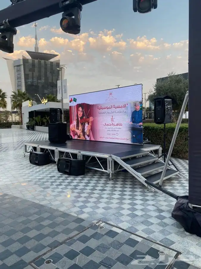 تاجير استيج مسرح خشب 4