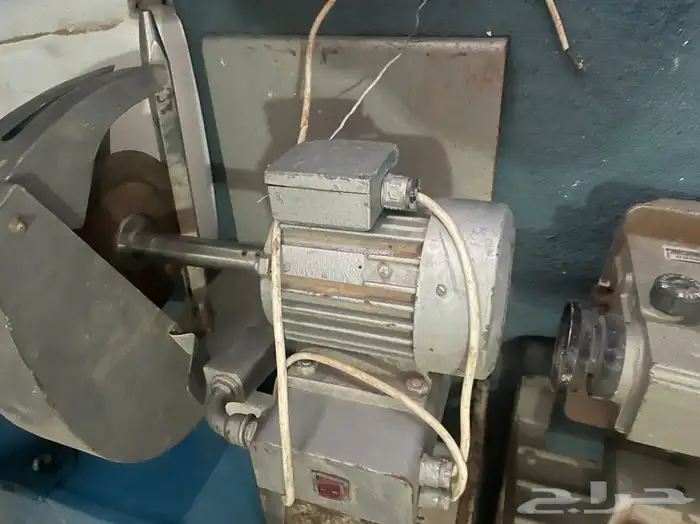 للبيع مكائن خياطة ودينمات خلط اخرى 4