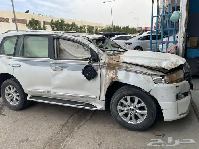 قطع غيار تشليح السلي تشليح الحاير 1