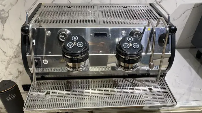 تاجير مكينة قهوة - مكاين قهوة للاجار - معدات مقاهي 7