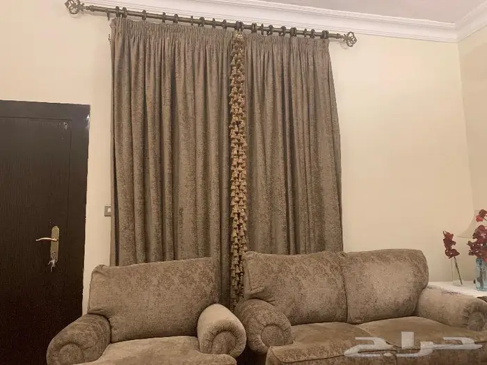 طقم كنب أمريكي من مفروشات المنزل Habitat 6 اشخاص مع الستائر 0