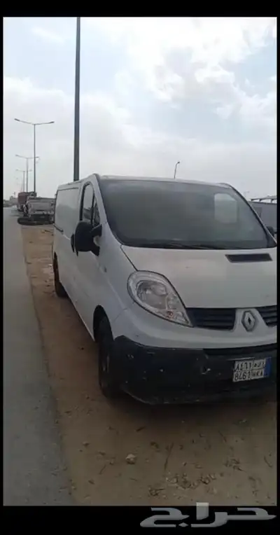 للبيع فان رينولت 2012 ممشى قليل بضاعه 2