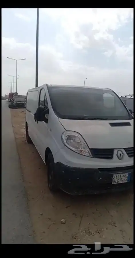 للبيع فان رينولت 2012 ممشى قليل بضاعه 2