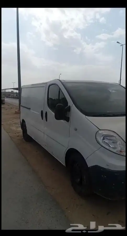 للبيع فان رينولت 2012 ممشى قليل بضاعه 1