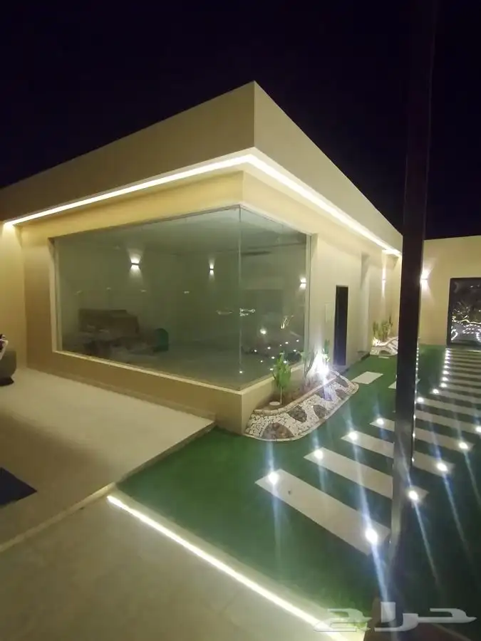 زجاج سكريت وزجاج استركشر 3