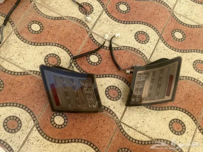 قطع غيار ا لكزس LS460مساعدات اسطبات خلفيه مقصات 4