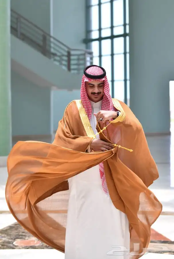 مصور درون وفوتوغرافي لي التواصل واتس 0