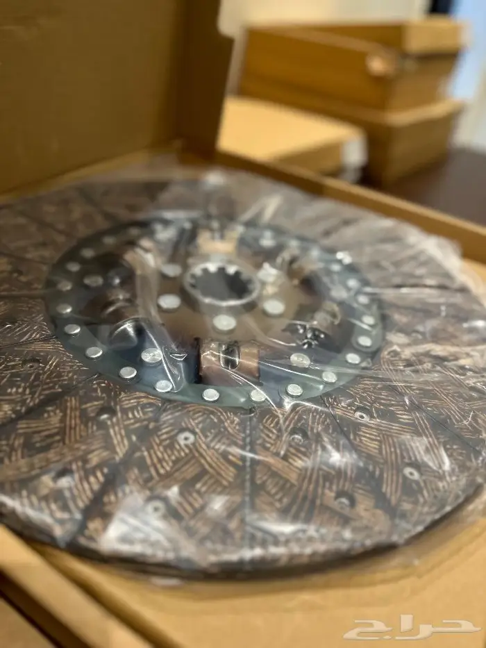 قطع غيار شاحنات هينو جميع الفئات700 و500و300 8