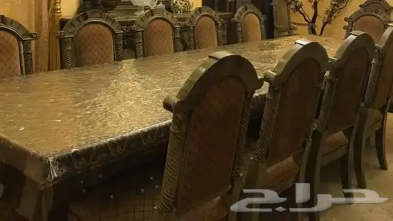 طاولة طعام و 14 كرسي 0