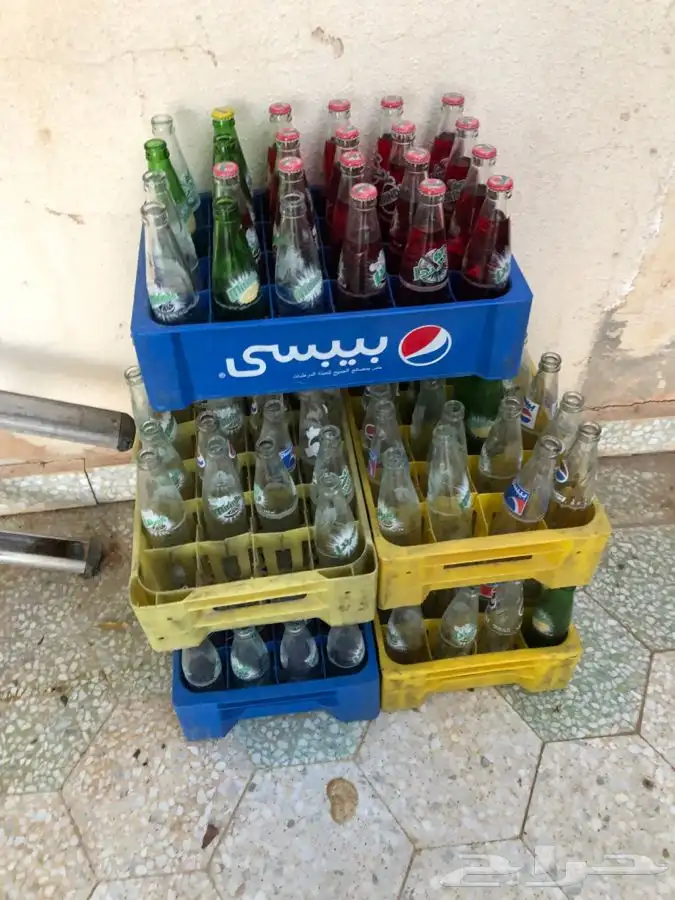 مشروبات زجاج صناديق ببسي 0