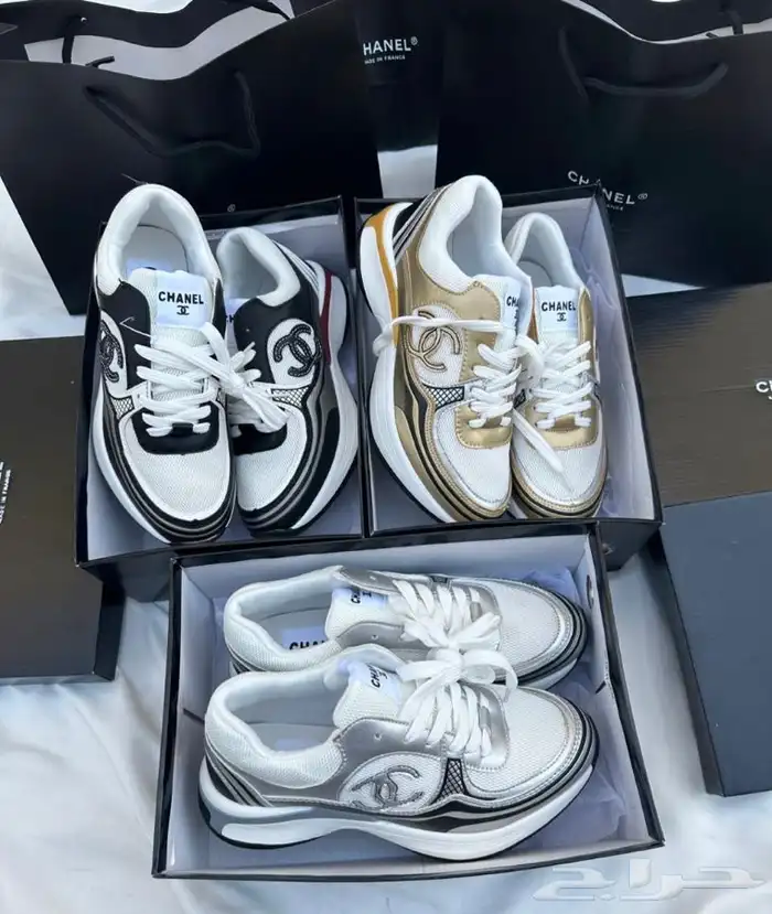 شوزات رجاليه ونسائي طبق الأصل   توصيل للمنزل 9