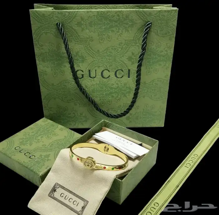 ماركات هدايا هدية لويس فيتون كارتيرجوتشي جفنشي تخفيضات 92