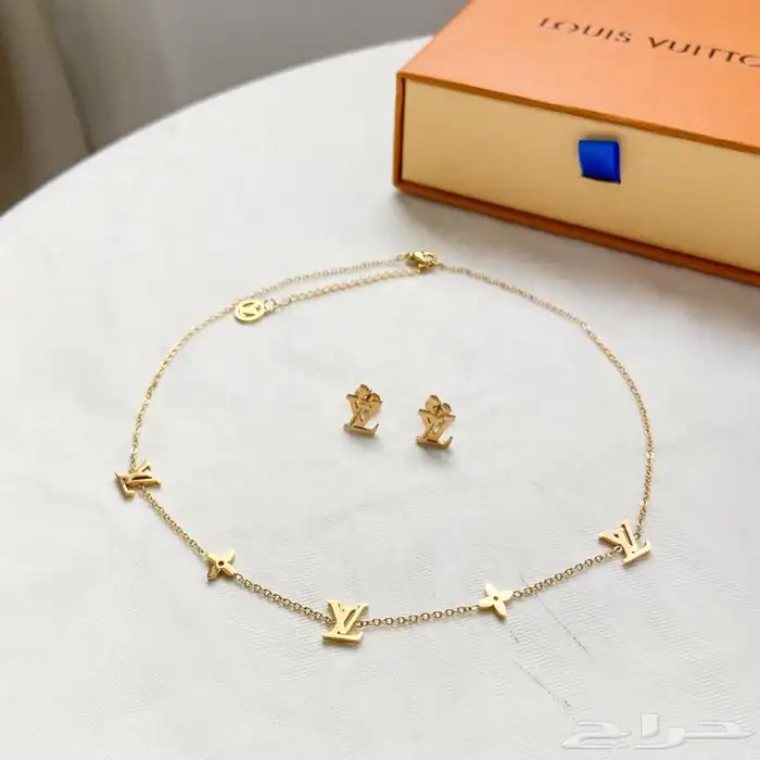 ماركات هدايا هدية لويس فيتون كارتيرجوتشي جفنشي تخفيضات 46