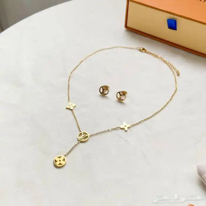 ماركات هدايا هدية لويس فيتون كارتيرجوتشي جفنشي تخفيضات 43