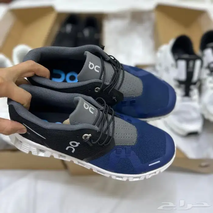 شوزات رجاليه ونسائي طبق الأصل   توصيل للمنزل 0