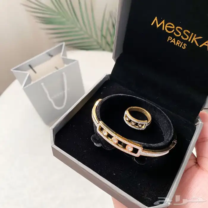 ماركات هدايا هدية لويس فيتون كارتيرجوتشي جفنشي تخفيضات 32