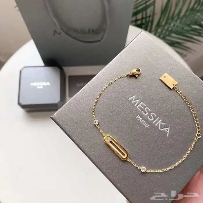 ماركات هدايا هدية لويس فيتون كارتيرجوتشي جفنشي تخفيضات 12