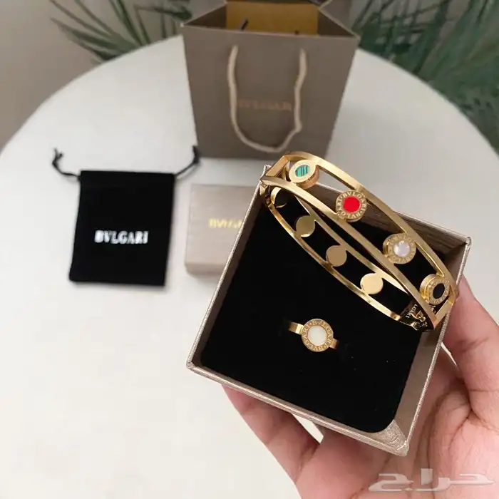 ماركات هدايا هدية لويس فيتون كارتيرجوتشي جفنشي تخفيضات 31