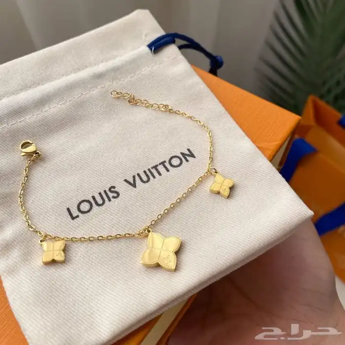 ماركات هدايا هدية لويس فيتون كارتيرجوتشي جفنشي تخفيضات 19