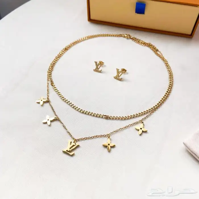 ماركات هدايا هدية لويس فيتون كارتيرجوتشي جفنشي تخفيضات 40