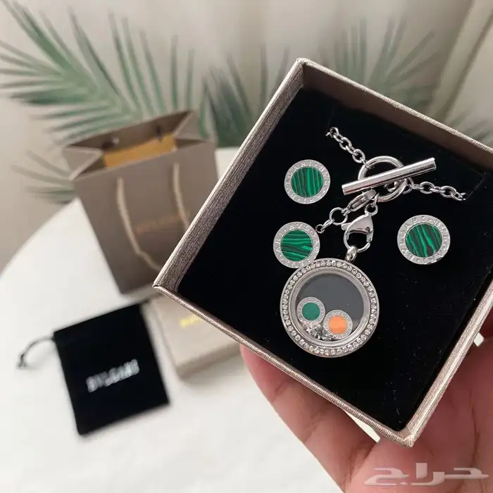 ماركات هدايا هدية لويس فيتون كارتيرجوتشي جفنشي تخفيضات 22