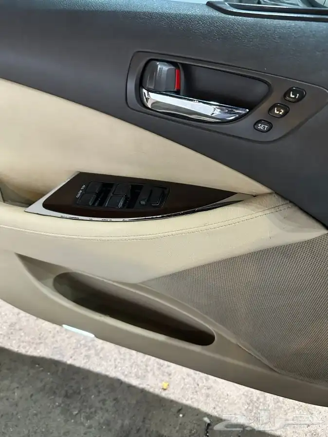 تنجيد طبلون وديكور الباب لكزس 2007 2012 7