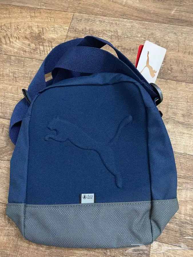 للبيع شنطة بوما اصلية جديدة 2