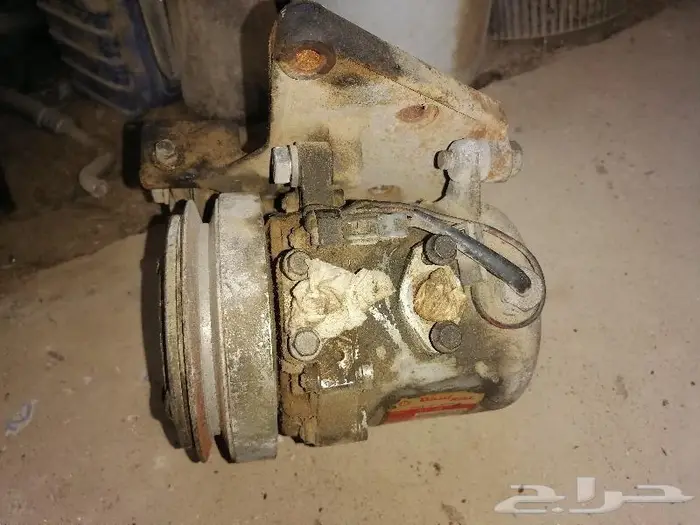 قطع غيار نيسان سيارة رياضيه وارد اليبان 45