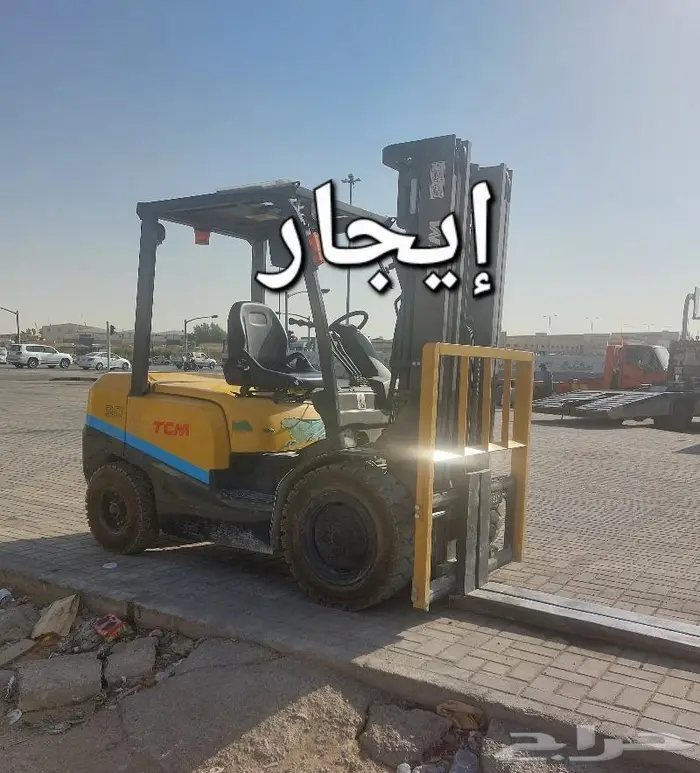 Knife forklift for rent رافعه شوكيه فوركلفت 0