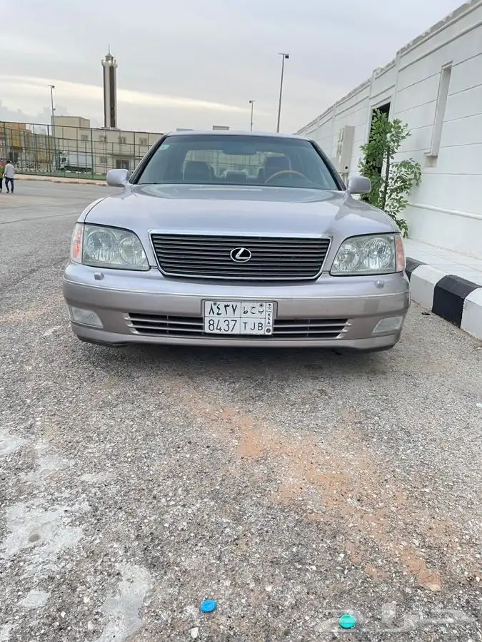 لكزس1999-LS400 0
