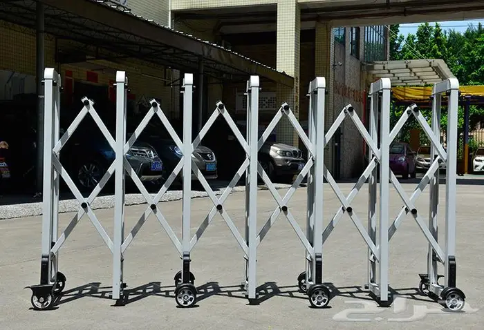 حواجز امنية متحركه وحواجز المونيوم وحواجز استيل 9