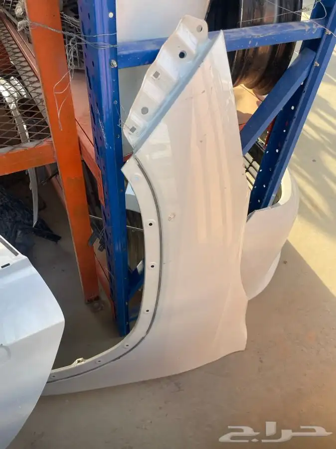 رفرف امامي يسار فراشنر موديل 16_18_20_22_23 وكاله 0