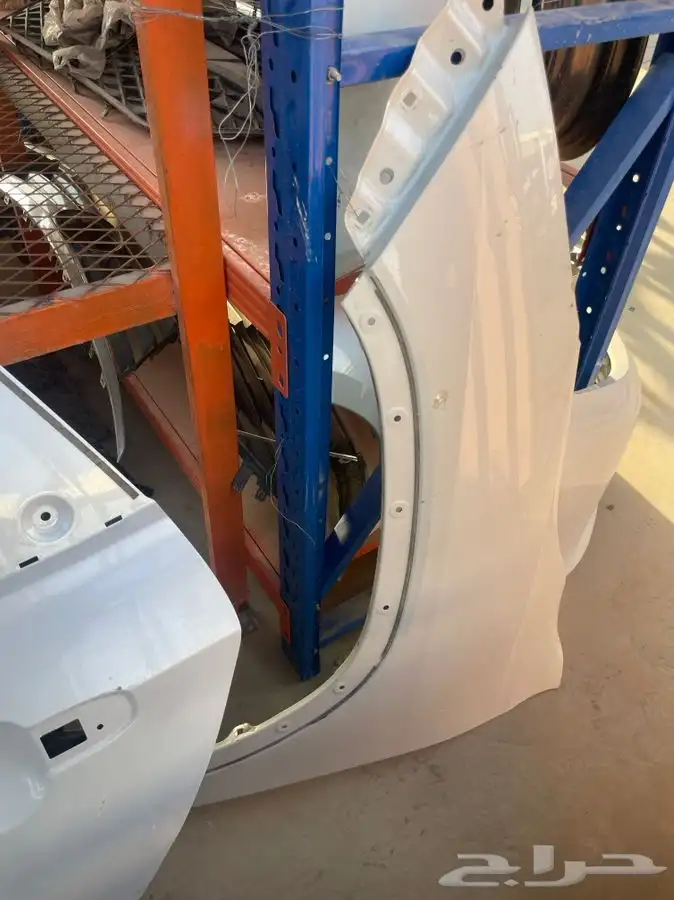 رفرف امامي يسار فراشنر موديل 16_18_20_22_23 وكاله 1