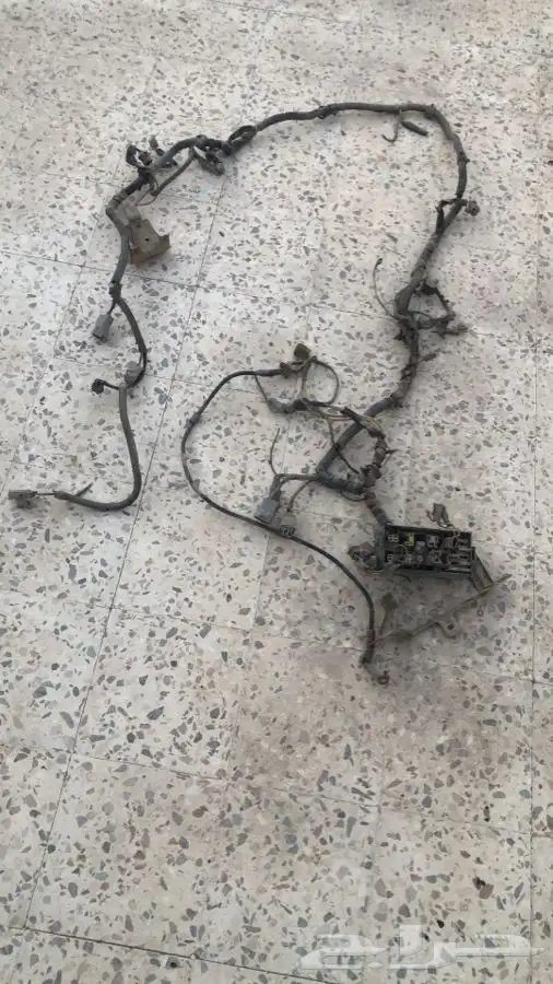 قطع جيب صالون من 97 وتحت بودي وداخليه وظفيره 11