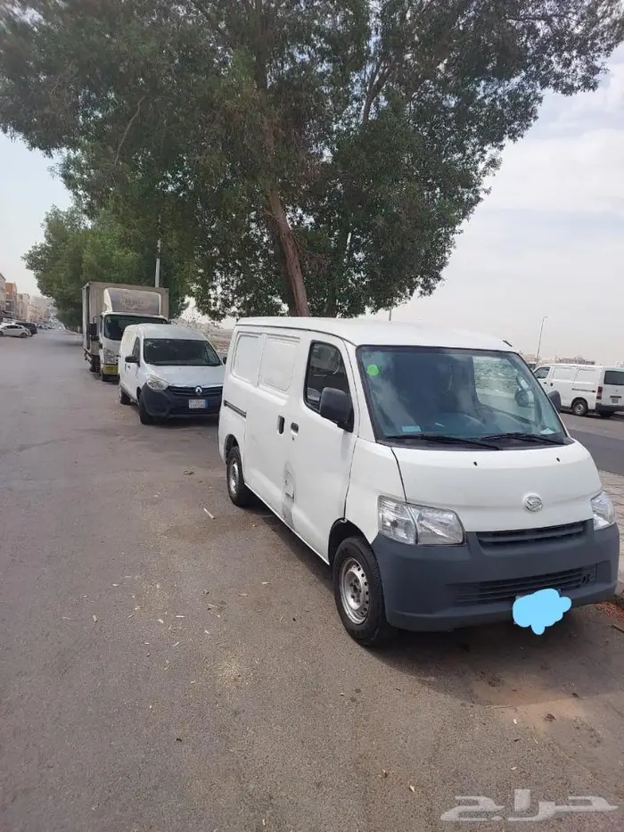 فان دايهاتسو للايجار الشهري 0