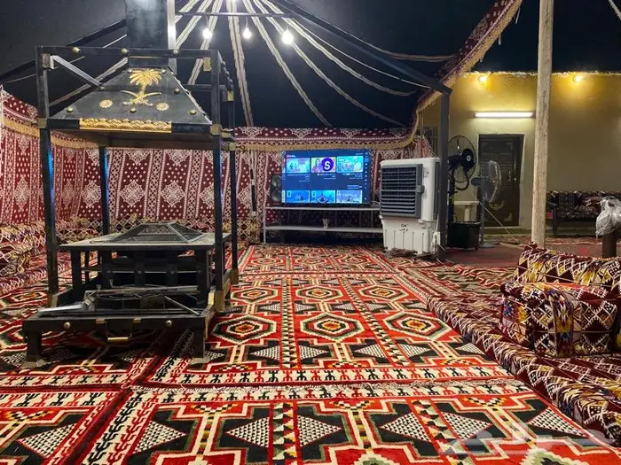 خيمة ب 100 وخيمه ب 200 مع المشب والحمام 17